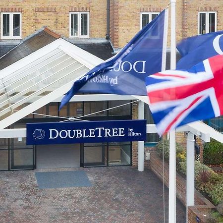 Doubletree By Hilton London Elstree Hotel Borehamwood Bagian luar foto
