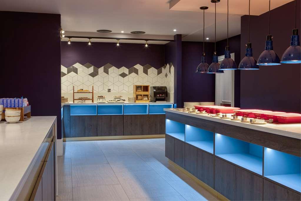 Doubletree By Hilton London Elstree Hotel Borehamwood Bagian luar foto