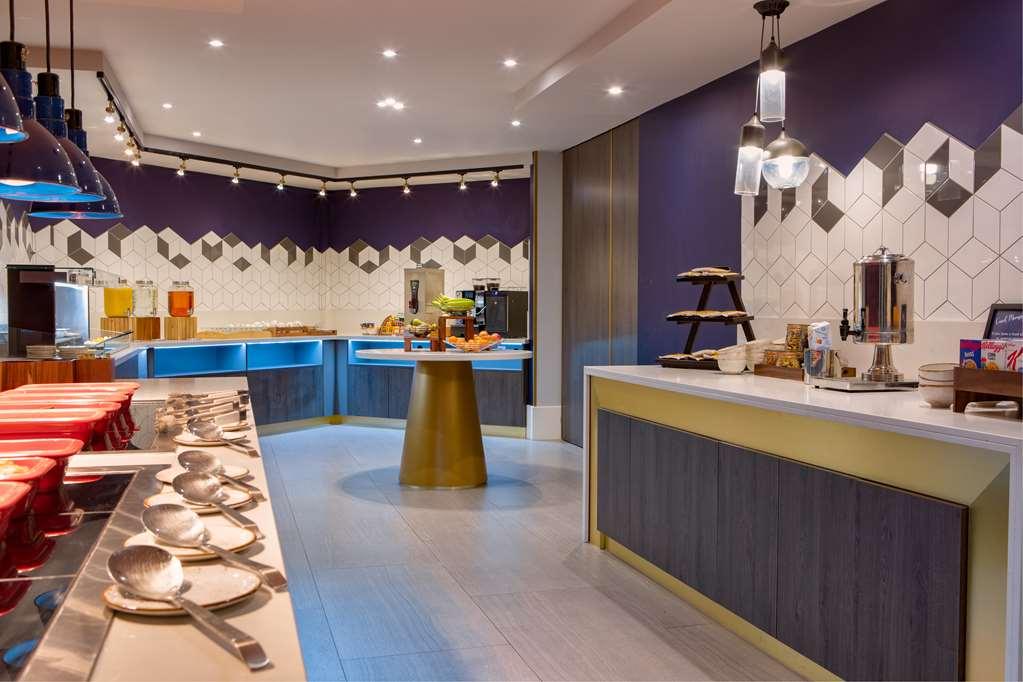 Doubletree By Hilton London Elstree Hotel Borehamwood Bagian luar foto