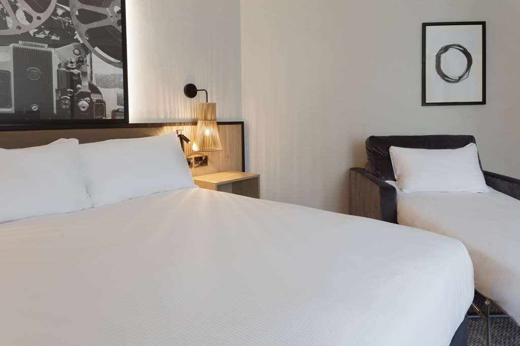 Doubletree By Hilton London Elstree Hotel Borehamwood Ruang foto